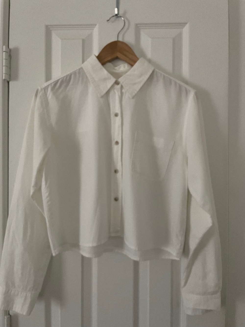Universal Thread Cropped Button Down Shirt